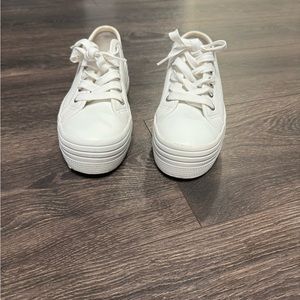 Steve Madden Bobbi30 Leather Sneakers